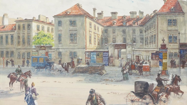 Ein Platz, auf dem Kutschen, Pferde und Fußgänger:innen unterwegs sind. Dahinter ein u-förmiges Haus mit Hof in der Mitte. Die Fassade des Hauses ist Gelb. Eine hohe Mauer verhindert den Blick in den Innenhof. © Wien Museum, CC BY 4.0 Atelier Stiegler/Massard, Findelhaus, Carl Pippich, 1880–1890